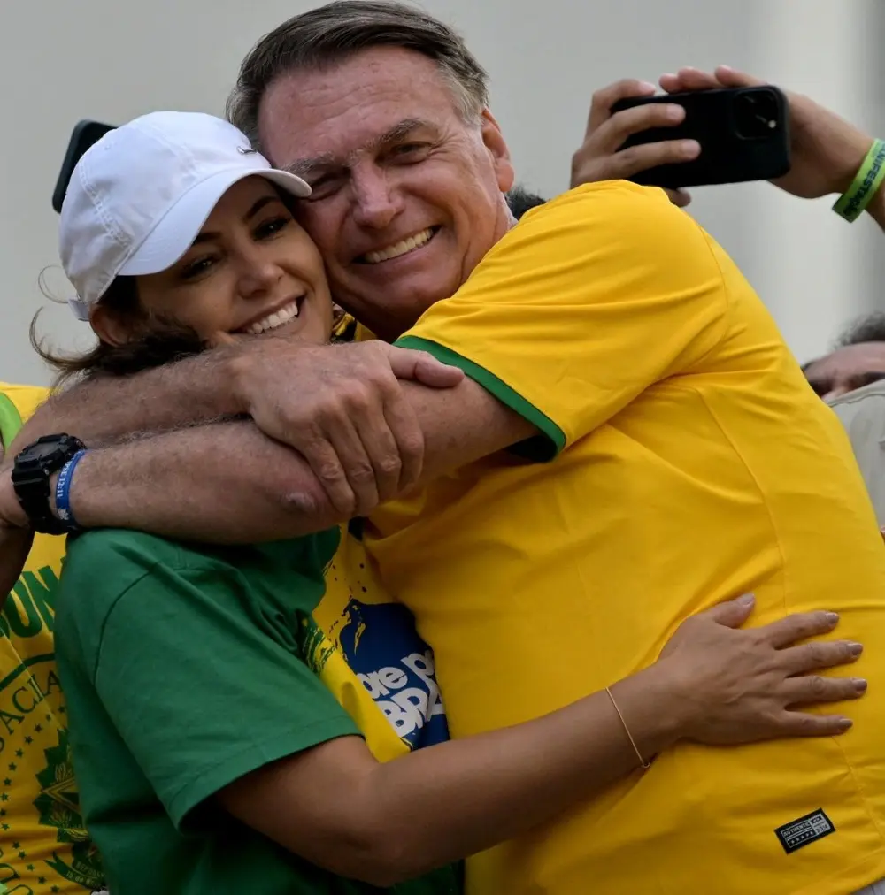 Desabafo de Michelle Bolsonaro sobre cuidados com marido preso