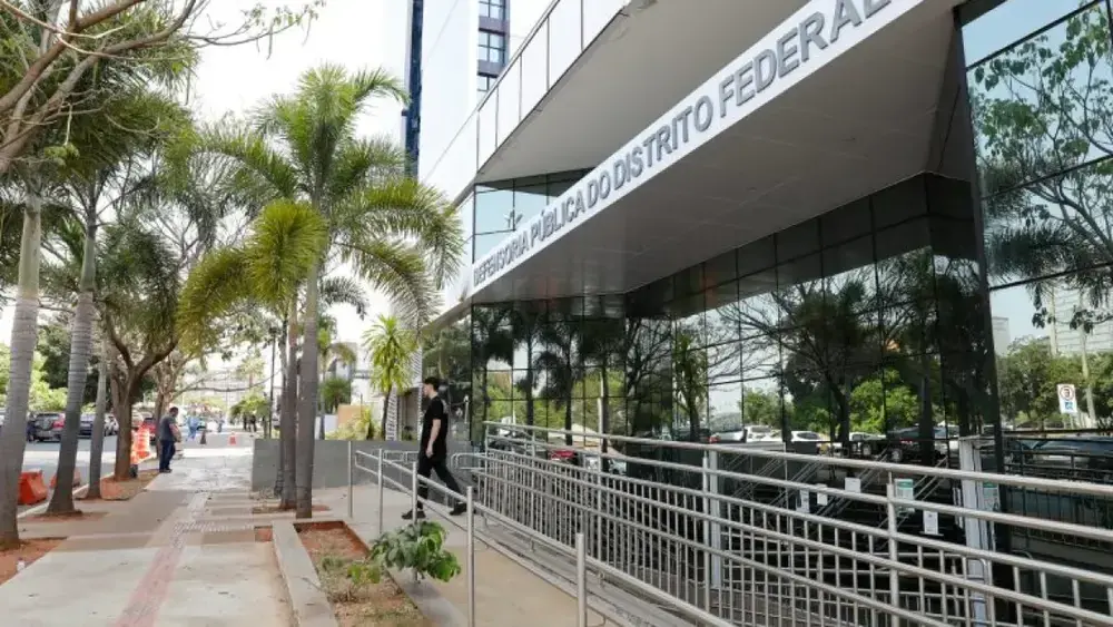 Justiça garante consulta oncológica urgente para idosa com câncer cerebral
