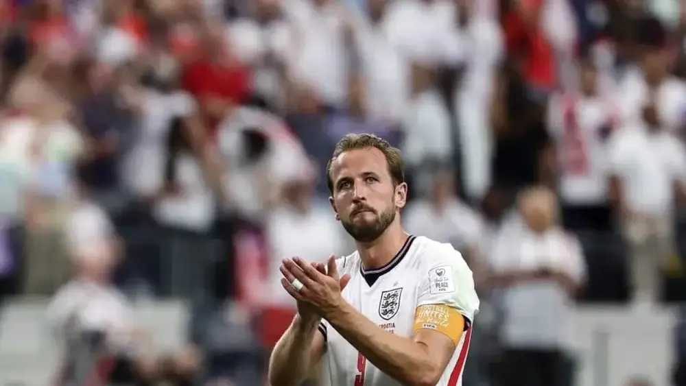 Kane pede calma à Inglaterra após heroica classificação