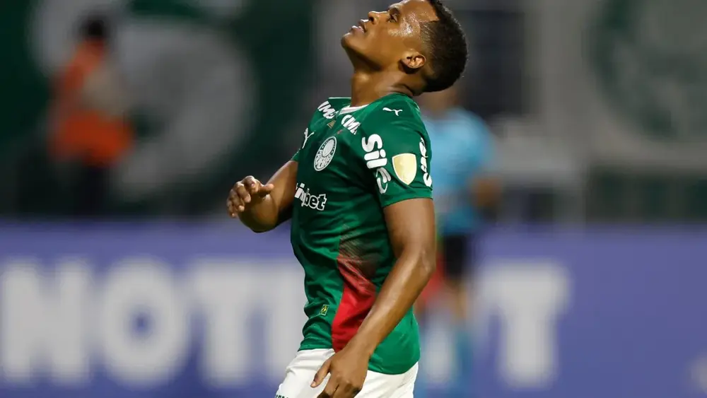 Palmeiras perde para Atlético-MG e liderança fica ameaçada