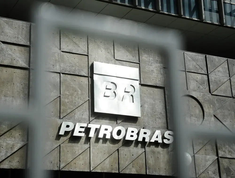 Petrobras adere à subvenção de diesel de R$ 1,12 por litro