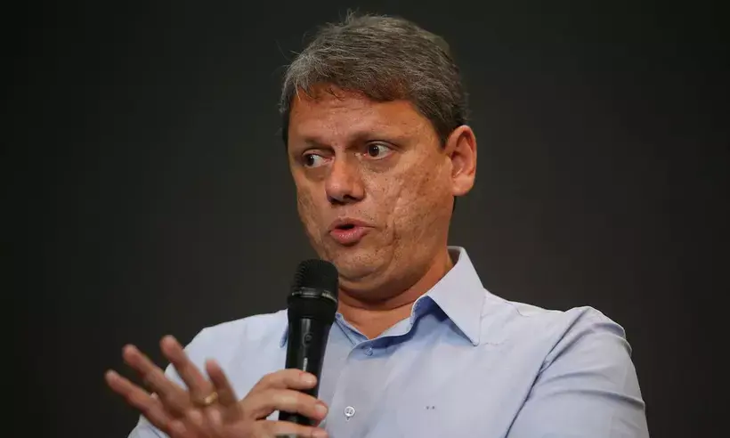 Tarcísio diz que São Paulo avançou sem apoio federal
